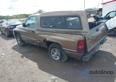 2001 Dodge Ram 1500 St/Ws из США, поврежденный, VIN 1B7HC16X11S227370